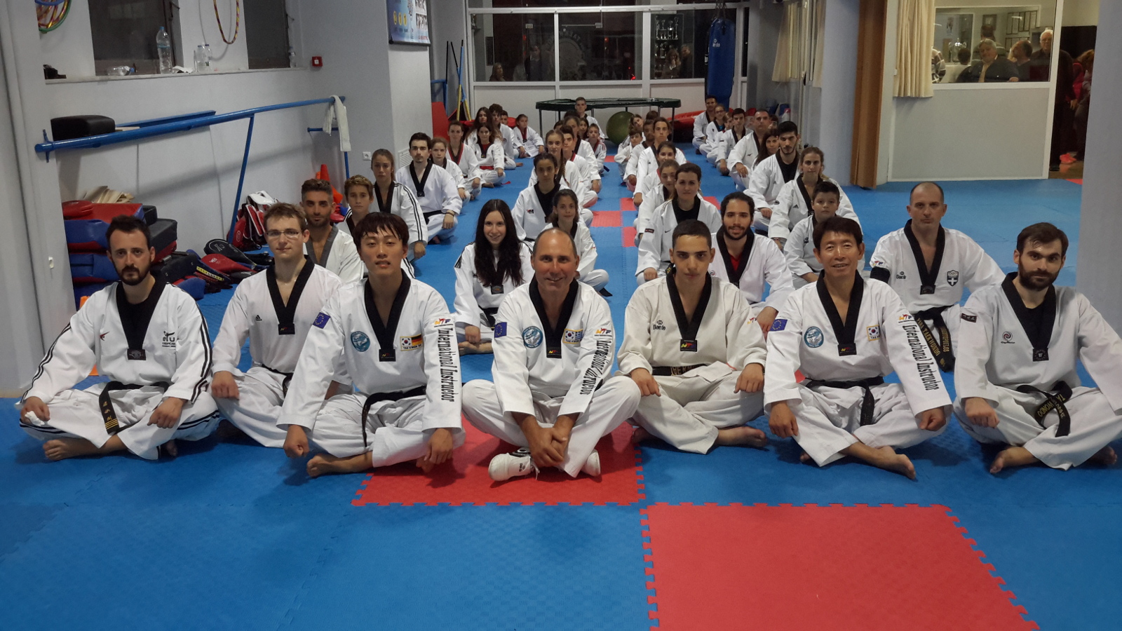Ομαδική προπόνηση Taekwondo στη Δόξα Πάτρας